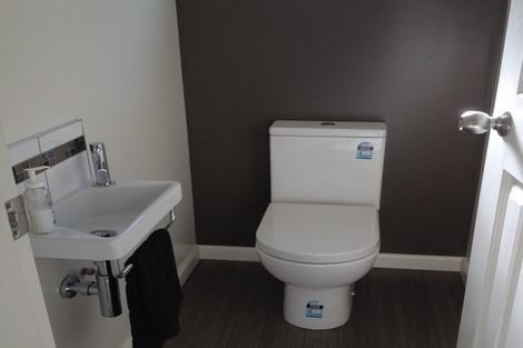 Photo of property in 29 Charlotte Avenue, Brooklyn, Wellington, 6021