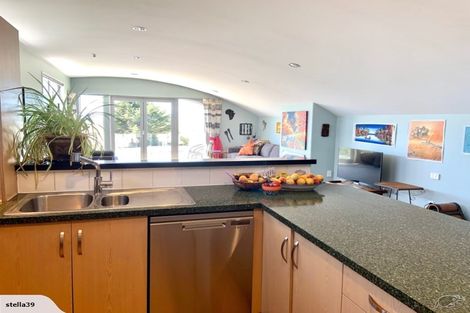 Photo of property in 378 Marine Parade, South New Brighton, Christchurch, 8062