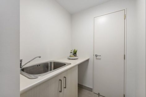 Photo of property in Vivaldi Apartments, 10/48 Marine Parade, Mount Maunganui, 3116