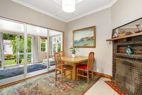 Photo of property in 24 Lincoln Avenue, Tawa, Wellington, 5028