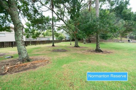 Photo of property in 27 Normanton Street, Glenfield, Auckland, 0629