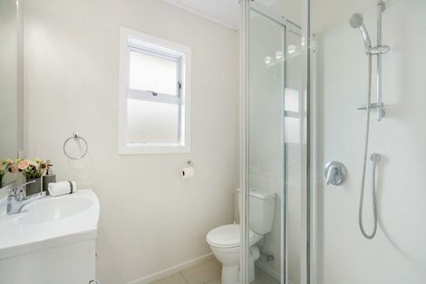 Photo of property in 44 Aurea Avenue, Pakuranga, Auckland, 2010