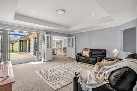 Photo of property in 2 Jadewynn Place, Halswell, Christchurch, 8025