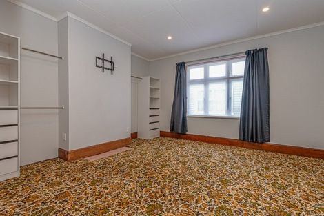 Photo of property in 77 Shamrock Street, Takaro, Palmerston North, 4412