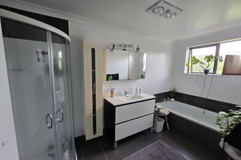 Photo of property in 12 Kew Place, Richmond Heights, Taupo, 3330