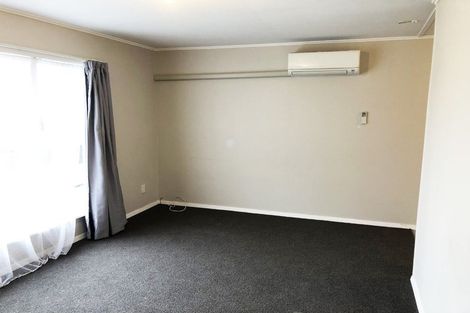 Photo of property in 7a-7b Devon Place, Cannons Creek, Porirua, 5024