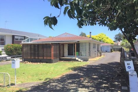 Photo of property in 1/8 Ocean View Road, Weymouth, Auckland, 2103
