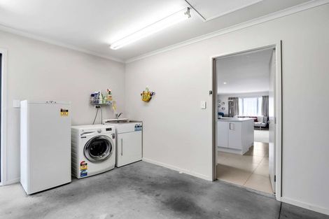 Photo of property in 2 Burns Street, Springvale, Whanganui, 4501