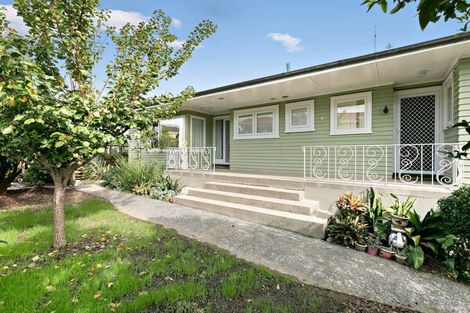 Photo of property in 15a Matata Street, Blockhouse Bay, Auckland, 0600