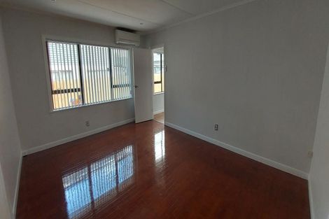 Photo of property in 708 Te Atatu Road, Te Atatu Peninsula, Auckland, 0610