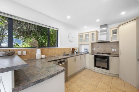 Photo of property in 203 Muritai Road, Eastbourne, Lower Hutt, 5013