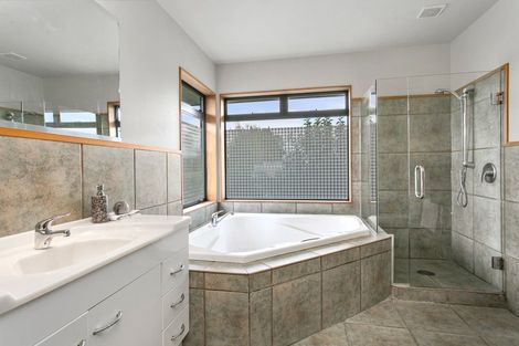 Photo of property in 99d Taylor Street, Cambridge, 3434