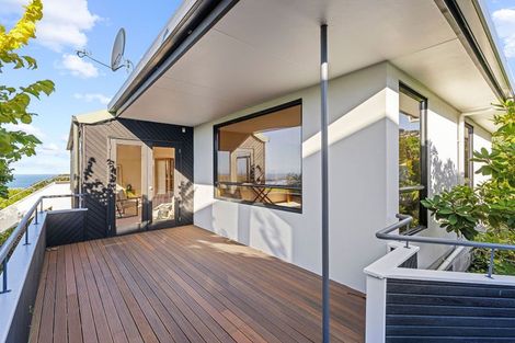 Photo of property in 10 Luxton Place, Mount Pleasant, Christchurch, 8081