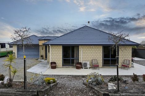 Photo of property in 23 Hollys Lane, Weston, Oamaru, 9401