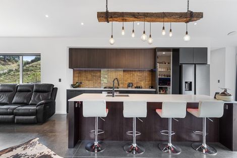 Photo of property in 13 Tari Road, Pukeatua, 3880