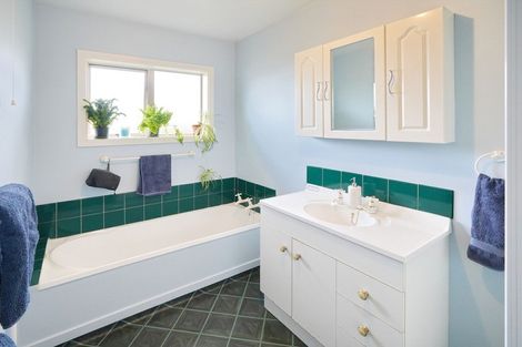 Photo of property in 25b Main South Road, Sockburn, Christchurch, 8042