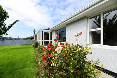 Photo of property in 43 Harris Street, Waimate, 7924