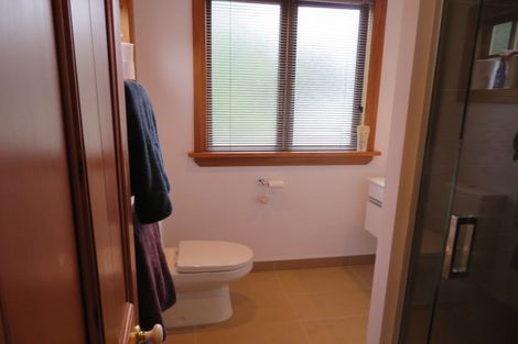 Photo of property in 6 Cardigan Street, Arrowtown, 9302