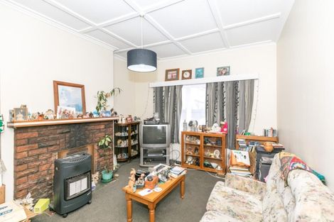 Photo of property in 2 Bute Street, Ranfurly, 9332