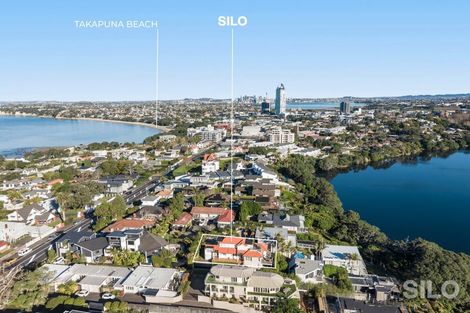 Photo of property in 1/248 Hurstmere Road, Takapuna, Auckland, 0622
