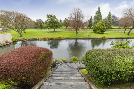 Photo of property in 17a Montgomery Terrace, Hokowhitu, Palmerston North, 4410
