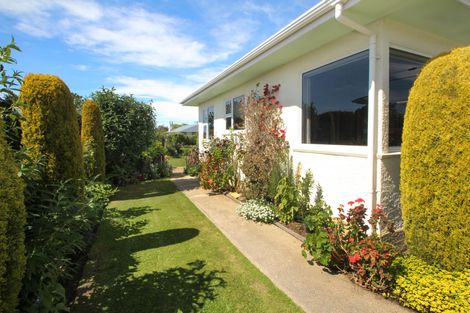 Photo of property in 19 Lismore Street, Oamaru North, Oamaru, 9400