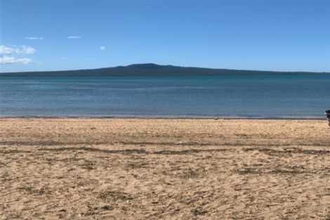 Photo of property in 12 Wairoa Road, Narrow Neck, Auckland, 0624