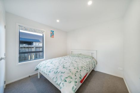 Photo of property in 15 Lemonwood Way, Woodridge, Wellington, 6037