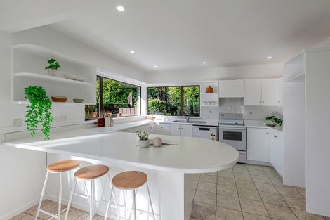 Photo of property in 16 Huia Street, Waikanae, 5036