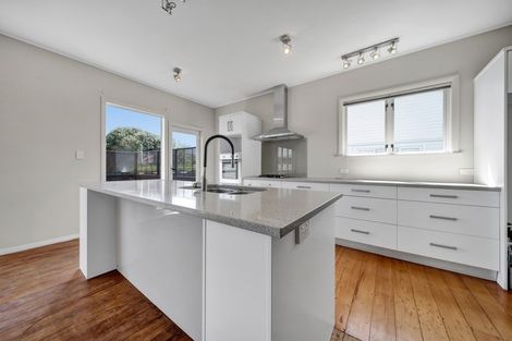 Photo of property in 38 Pembroke Road, Stratford, 4332