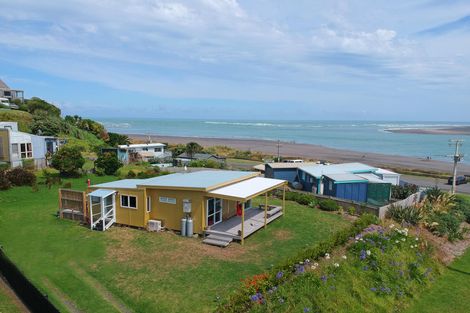 Photo of property in 6 Wainamu Road, Raglan, 3297
