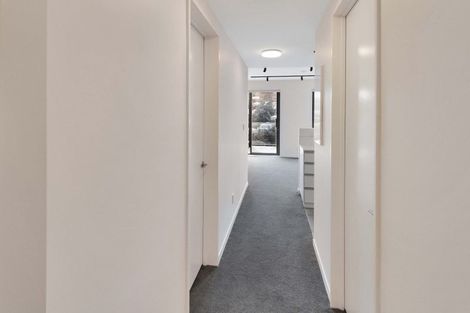 Photo of property in 3/67 Tiketike Way, Brooklyn, Wellington, 6021