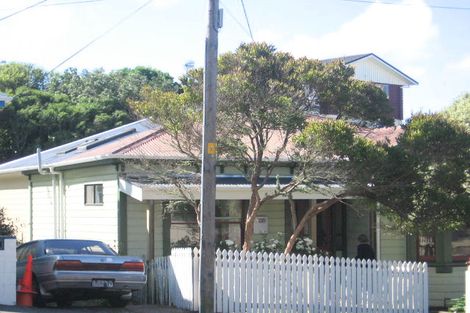 Photo of property in 14 Helen Street, Brooklyn, Wellington, 6021