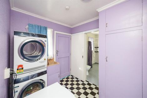 Photo of property in 162 Bridge Street, Bulls, 4818