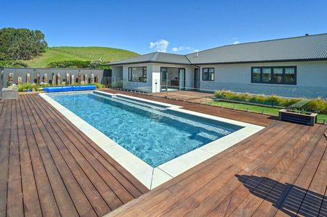 Photo of property in 63 Waipuka Road, Waimarama, Havelock North, 4294