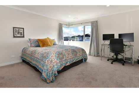Photo of property in 13 Harvest Avenue, Orewa, 0931
