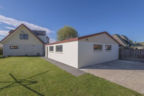 Photo of property in 41 West Belt, Rangiora, 7400