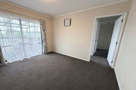 Photo of property in 19 Miriam Corban Heights, Henderson, Auckland, 0612