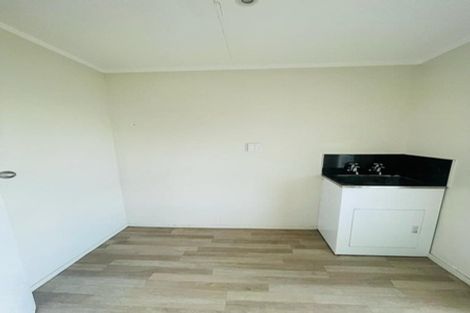 Photo of property in 625 Massey Road, Mangere, Auckland, 2022