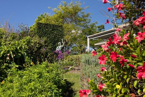 Photo of property in 16 Gunbar Drive, Welcome Bay, Tauranga, 3175