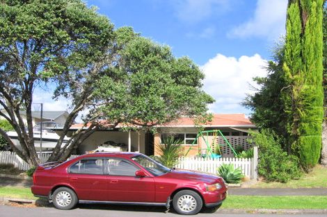 Photo of property in 7 Tyrian Close, Half Moon Bay, Auckland, 2012