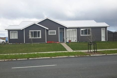 Photo of property in 117 Matua Road, Huapai, Kumeu, 0810