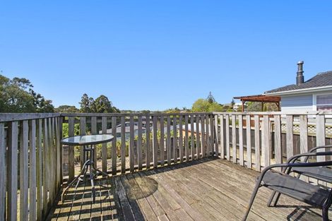 Photo of property in 71 Seaview Road, Glenfield, Auckland, 0629