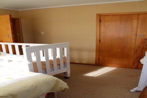 Photo of property in 24 Dalesford Street, Silverdale, Hamilton, 3216