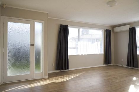 Photo of property in 39 Court Town Close, Mangere, Auckland, 2022