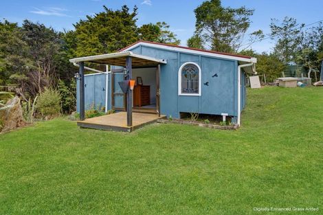 Photo of property in 43 Pahi Road, Paparoa, 0571
