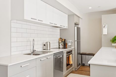 Photo of property in 107/25 Bute Road, Browns Bay, Auckland, 0630