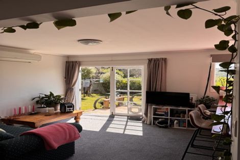 Photo of property in 15 Townsend Road, Miramar, Wellington, 6022