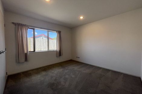 Photo of property in 13a Woodside Road, Massey, Auckland, 0614