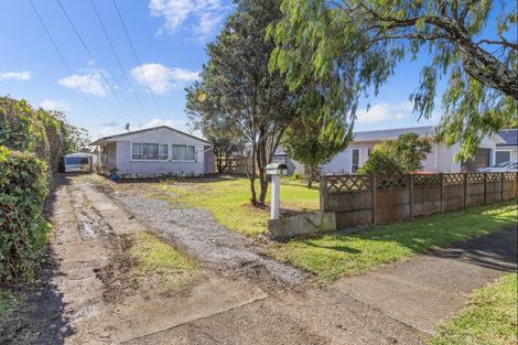 Photo of property in 9 Muir Avenue, Mangere Bridge, Auckland, 2022